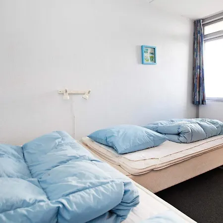 Xciii Apartment *